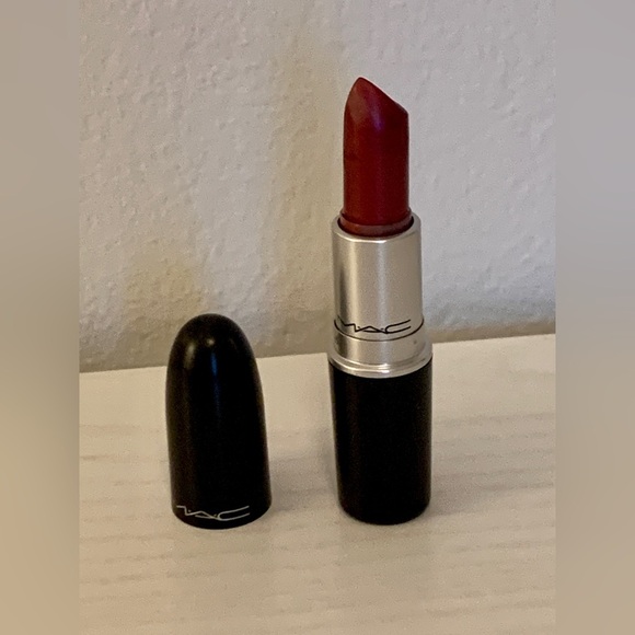 M.A.C. New 311 York Apple Frost Lipstick USED Discontinued Shimmer Full Sz Red - Picture 2 of 13